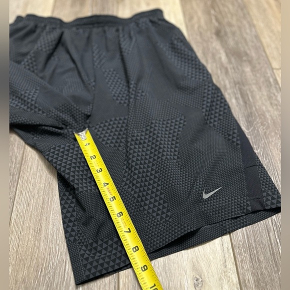 🖤 men’s Nike Dri - Fit shorts with inner shorts new condition. - Picture 3 of 8